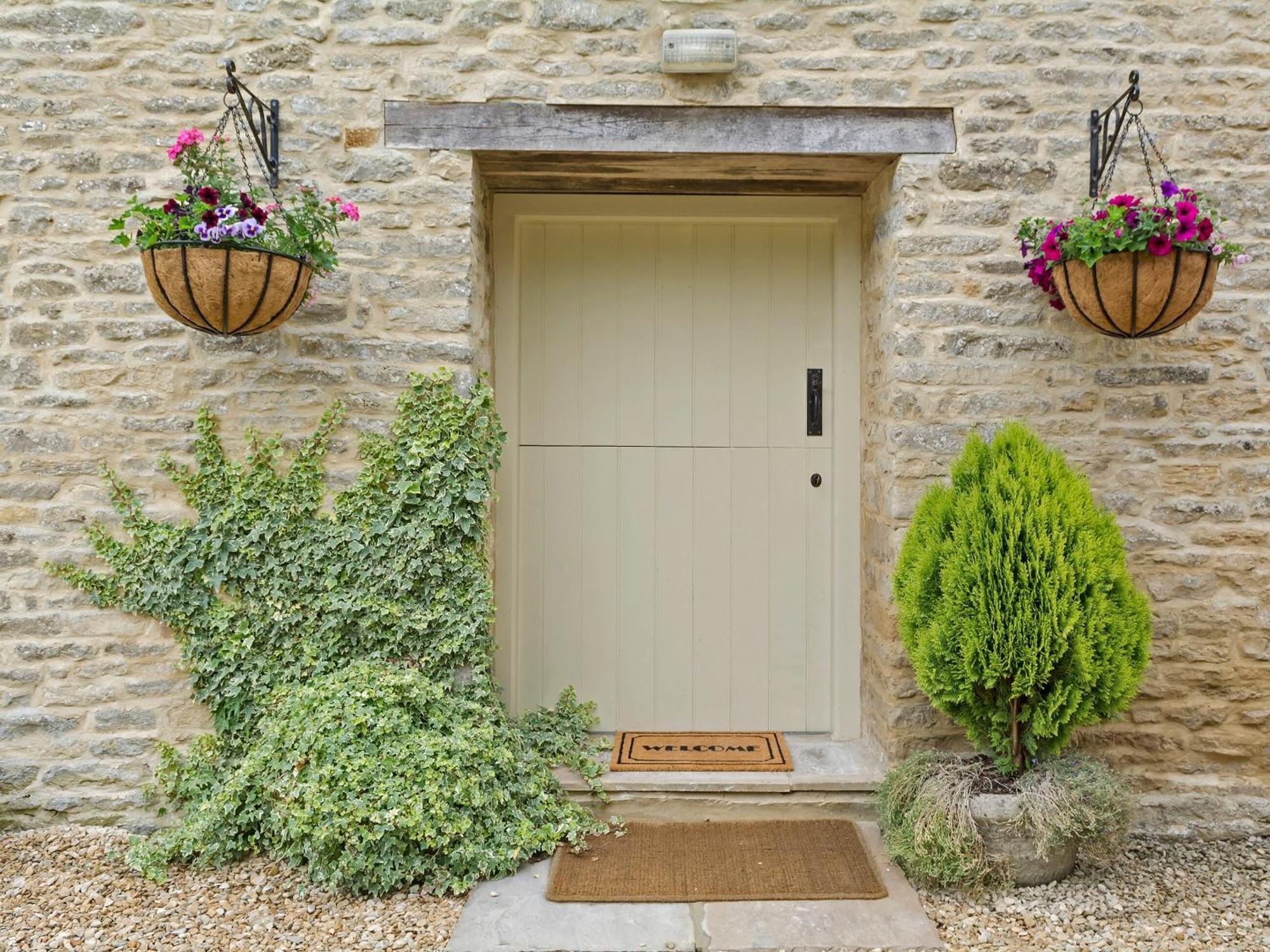 Flowers Barn Villa Daglingworth Dış mekan fotoğraf