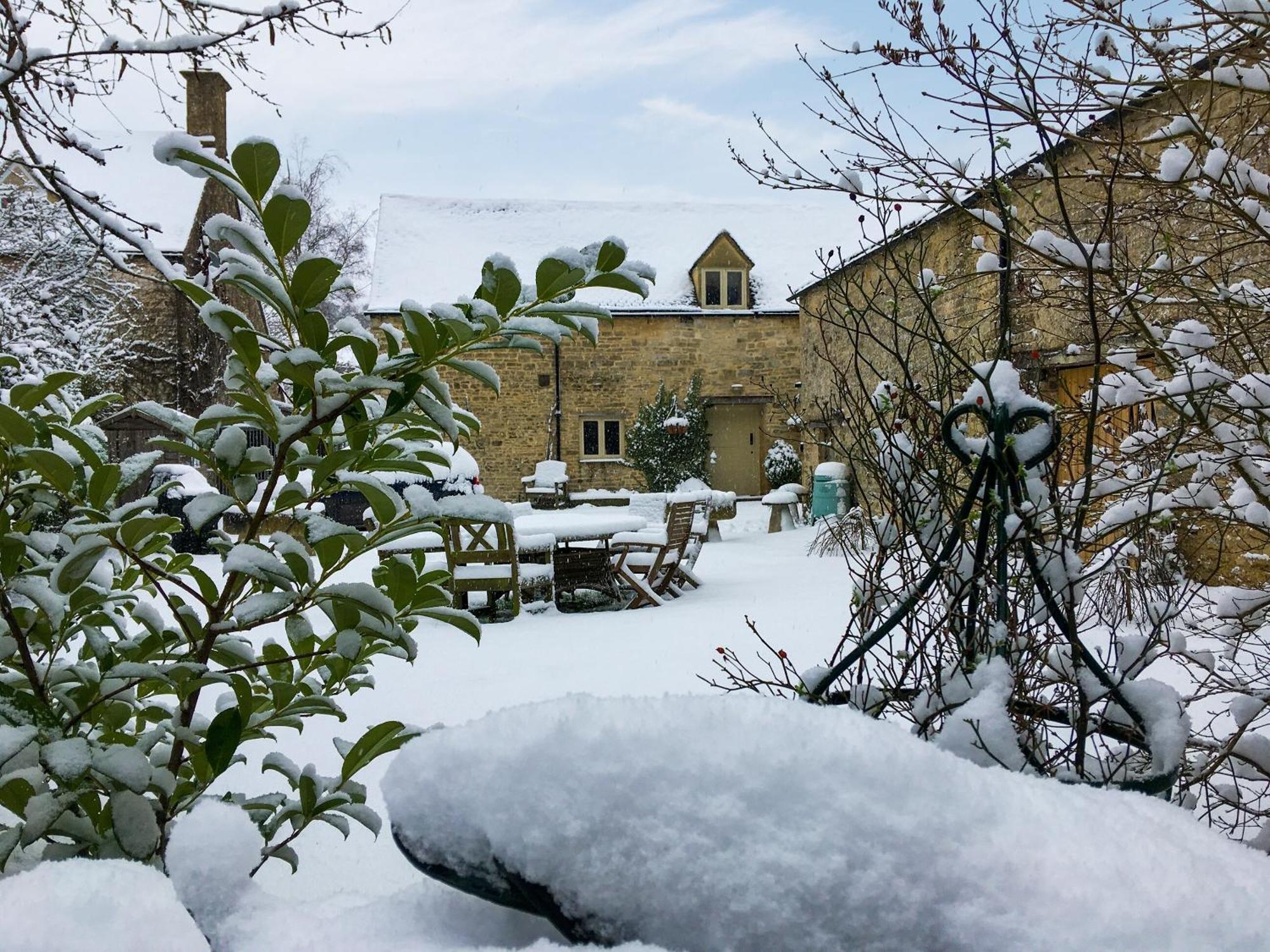 Flowers Barn Villa Daglingworth Dış mekan fotoğraf